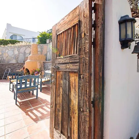 Charming With Shared Pool, Balcony, Terrace And Backyard In Bodrum Ferienhaus *