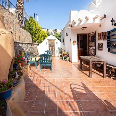 Charming With Shared Pool, Balcony, Terrace And Backyard In Bodrum * Karabağ